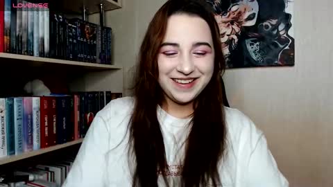 olivia_defo online show from December 4, 2025, 8:06 pm