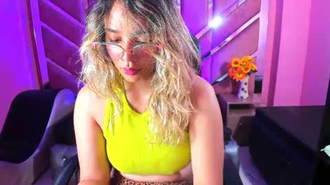 Snapshot of olivia_fox69 chatting on March 7, 2025, 3:19 am OLIVIA online show from March 7, 2025, 3:19 am