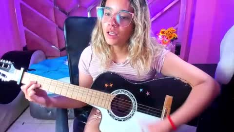 Snapshot of olivia_fox69 chatting on March 8, 2025, 10:00 am OLIVIA online show from March 8, 2025, 10:00 am