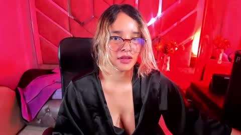 Snapshot of olivia_fox69 chatting on October 12, 2025, 3:16 am OLIVIA online show from October 12, 2025, 3:16 am