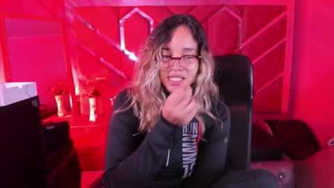 Snapshot of olivia_fox69 chatting on February 10, 2026, 3:32 am OLIVIA online show from February 10, 2026, 3:32 am