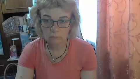 Olivia Mia online show from June 6, 2026, 10:09 am