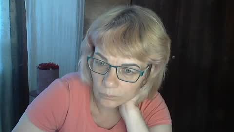 Snapshot of olivia_mia25 chatting on July 7, 2026, 10:30 am Olivia Mia online show from July 7, 2026, 10:30 am