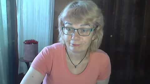 Snapshot of olivia_mia25 chatting on July 8, 2026, 8:41 am Olivia Mia online show from July 8, 2026, 8:41 am