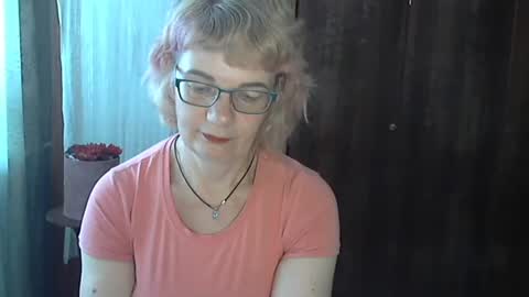 Snapshot of olivia_mia25 chatting on July 11, 2026, 8:28 am Olivia Mia online show from July 11, 2026, 8:28 am