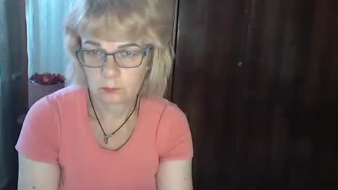 Snapshot of olivia_mia25 chatting on July 20, 2026, 1:24 pm Olivia Mia online show from July 20, 2026, 1:24 pm