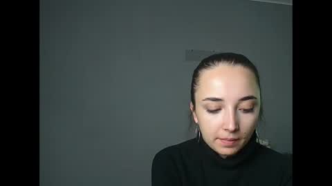 Olivia online show from September 26, 2025, 9:57 am