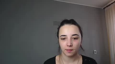 Olivia online show from April 4, 2026, 10:35 am