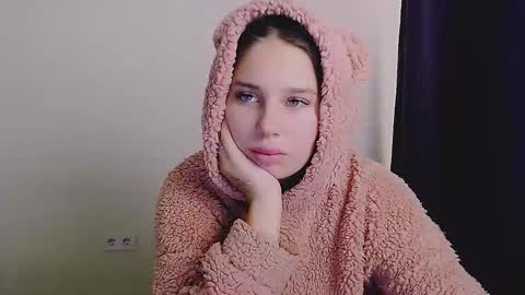 Olivia online show from September 26, 2025, 3:54 am