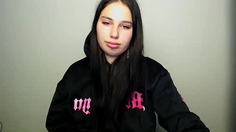 Olivia online show from October 7, 2025, 3:58 am