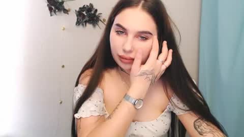 Snapshot of olivia_red_ chatting on July 24, 2026, 1:31 pm Olivia online show from July 24, 2026, 1:31 pm