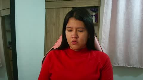 Olivia online show from March 31, 2026, 12:05 pm