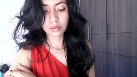 oliviaaa__ online show from December 14, 2024, 5:47 pm