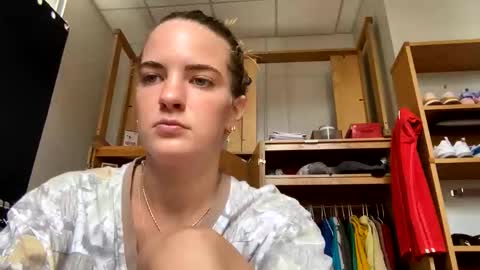 oliviaaraee online show from March 7, 2026, 7:00 pm