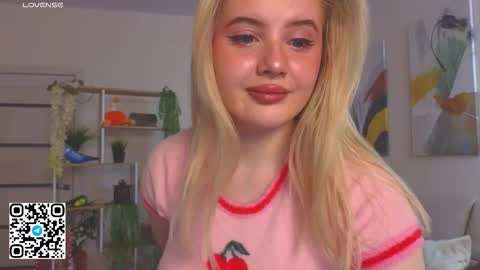 Olivia online show from October 4, 2025, 2:42 am