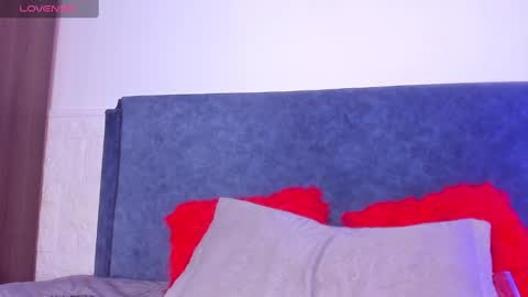 OLIVIA online show from December 11, 2024, 11:32 pm