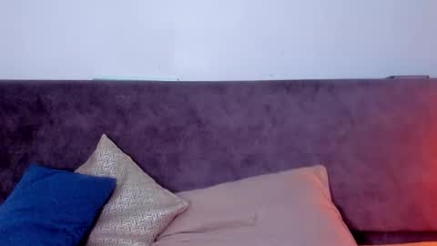 OLIVIA online show from April 21, 2026, 1:18 am