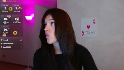 Olivia Bram online show from November 20, 2025, 1:17 am