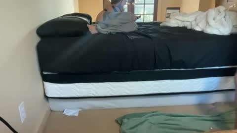 oliviacarterrr online show from November 28, 2025, 8:22 pm