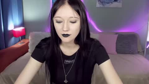OliviaGorgeous online show from May 18, 2026, 11:27 am