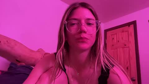 Olivia online show from February 25, 2025, 6:25 am