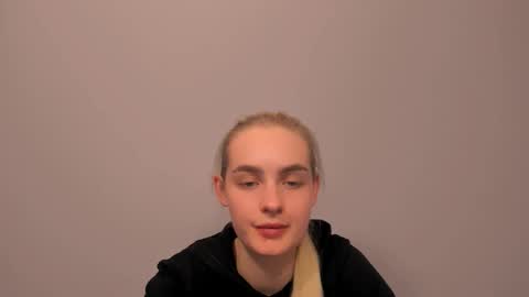 Snapshot of oliviahappy chatting on February 26, 2026, 5:45 pm oliviaBeauty online show from February 26, 2026, 5:45 pm