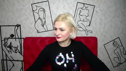 OliviaHorst online show from December 11, 2024, 6:25 am