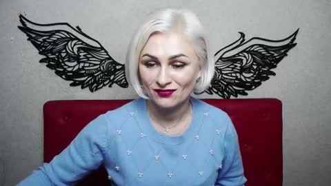 OliviaHorst online show from February 8, 2025, 12:17 pm