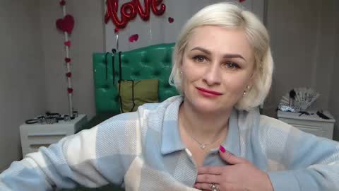 OliviaHorst online show from March 12, 2025, 9:23 am