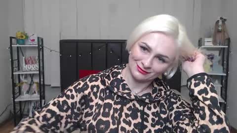 OliviaHorst online show from September 26, 2025, 6:06 am