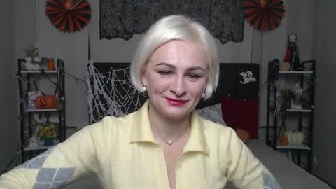 OliviaHorst online show from October 23, 2025, 5:29 am