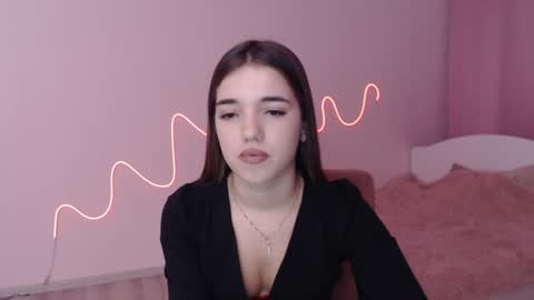 Olivia online show from December 18, 2024, 3:22 pm