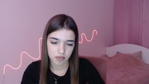 Olivia online show from December 18, 2024, 6:25 pm