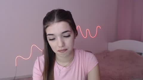 Olivia online show from December 20, 2024, 6:13 pm