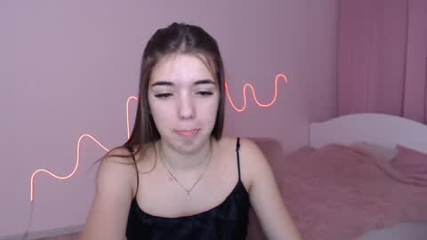 Olivia online show from December 25, 2024, 7:13 pm