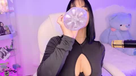 Olivia Mcneill  online show from October 11, 2025, 8:18 pm