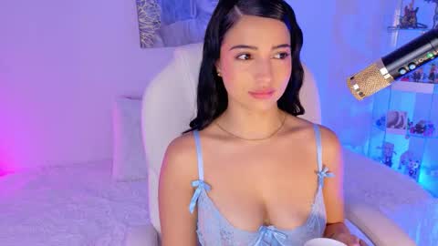 Olivia Mcneill  online show from March 10, 2026, 1:16 pm