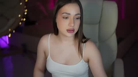 Olivia online show from April 21, 2026, 2:51 am