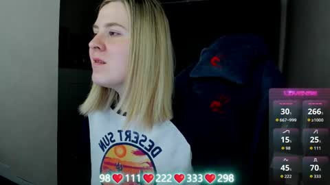 Snapshot of oliviamunk chatting on May 1, 2026, 4:39 am . online show from May 1, 2026, 4:39 am