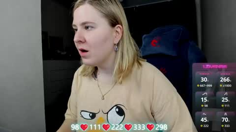 Snapshot of oliviamunk chatting on May 3, 2026, 5:02 am . online show from May 3, 2026, 5:02 am
