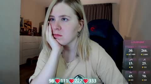 Snapshot of oliviamunk chatting on May 26, 2026, 3:57 am . online show from May 26, 2026, 3:57 am