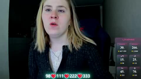Snapshot of oliviamunk chatting on June 3, 2026, 3:20 am . online show from June 3, 2026, 3:20 am