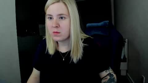 Snapshot of oliviamunk chatting on June 29, 2026, 3:46 am . online show from June 29, 2026, 3:46 am