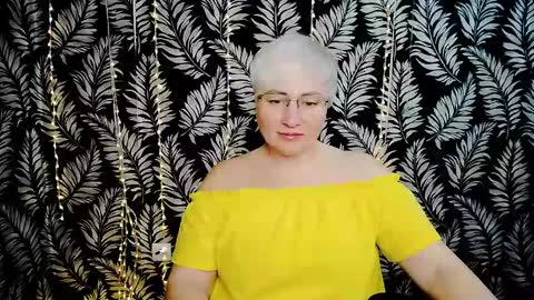 Snapshot of oliviaoskar_ chatting on May 16, 2026, 10:23 am Kelly online show from May 16, 2026, 10:23 am