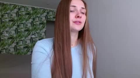 Olivia online show from October 2, 2025, 4:30 am