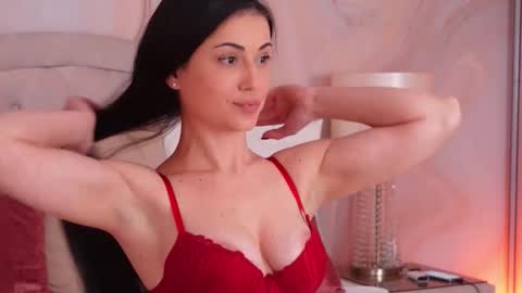 Snapshot of oliviasway chatting on December 15, 2025, 1:59 pm OliviaSway online show from December 15, 2025, 1:59 pm