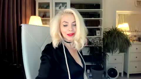 Snapshot of ollalla7 chatting on August 1, 2026, 3:00 pm ollalla7 online show from August 1, 2026, 3:00 pm