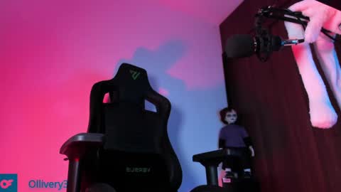     online show from December 23, 2024, 8:33 am