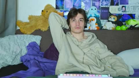 Tony online show from November 4, 2025, 8:52 pm