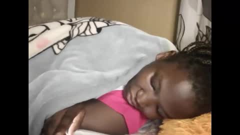 olwami4 online show from April 22, 2026, 2:03 am